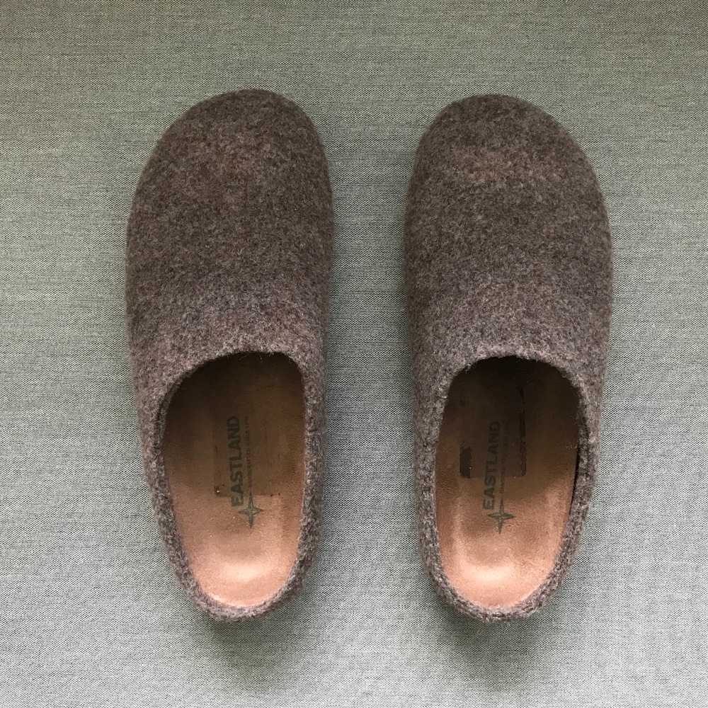 Mule Shoes Eastland Rhianna Wool Clog Brown Sleep-On NEW Size 7M